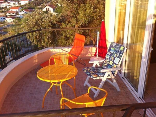 Apartments By The Sea Razanj, Rogoznica - 11347 Екстер'єр фото